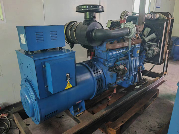 扎鲁特100kW柴油发电机组使用多级机油有哪些优缺点？
